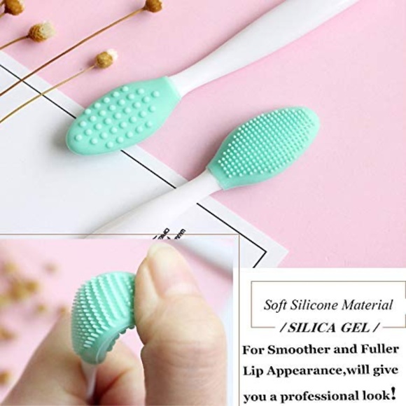 ✨4 for $15✨ Lip Scrub Brush Lip Brush Tool, Silicone Exfoliating Lip Brush 1 PC - Picture 2 of 8